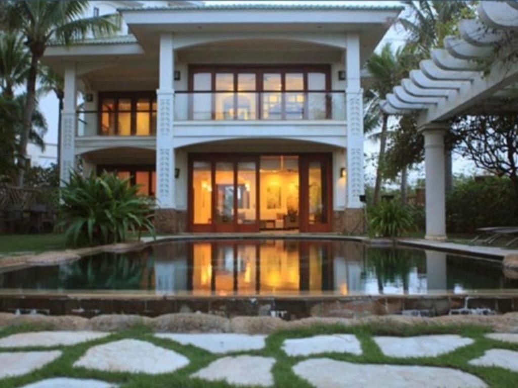 Olalani Resort & Condotel Дананг Екстериор снимка