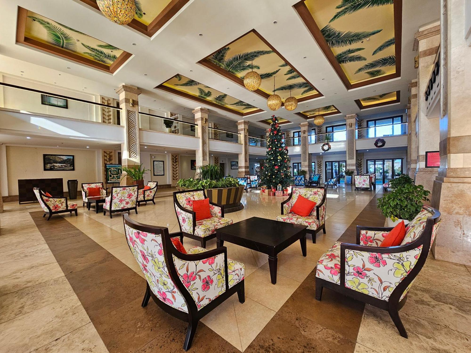 Olalani Resort & Condotel Дананг Екстериор снимка